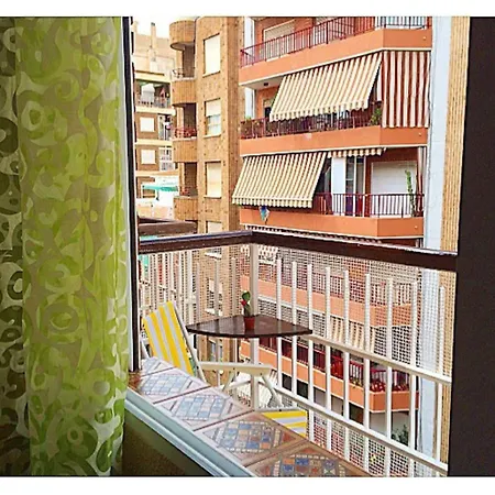 Cosy 3 Bed 200m From Wifi Alicante