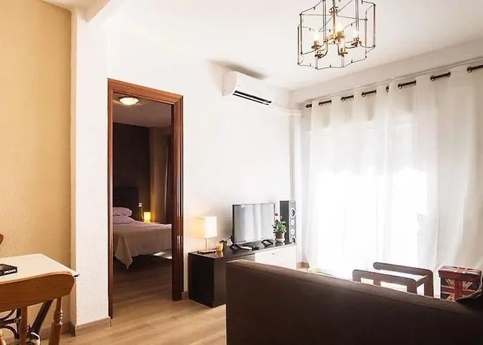 Cosy 3 Bed 200m From Wifi * Alicante