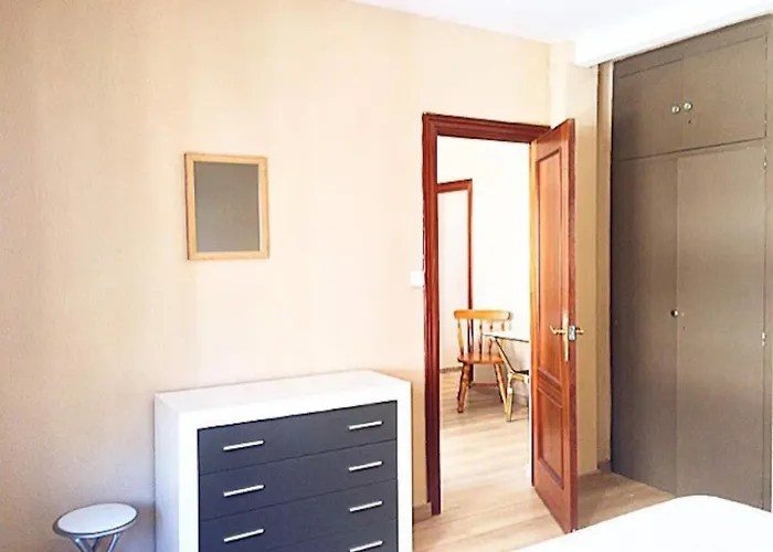 Apartament Cosy 3 Bed 200m From Wifi *