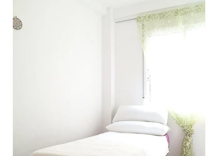 Apartament Cosy 3 Bed 200m From Wifi