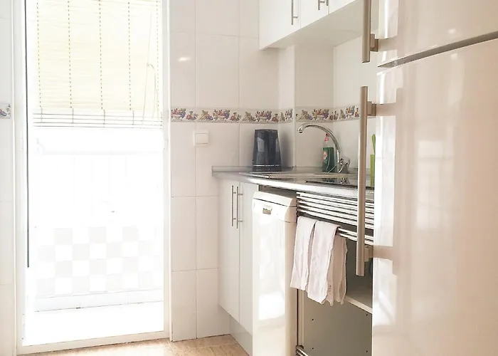 Apartament Cosy 3 Bed 200m From Wifi
