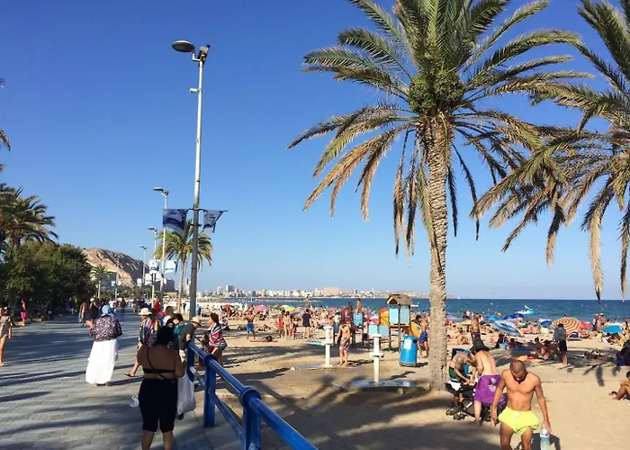 Cosy 3 Bed 200m From Wifi * Alicante